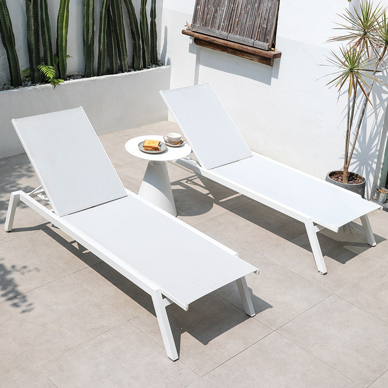Chaise longue d'extérieur blan - Outdoor Daybed Furniture avis et prix